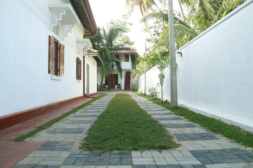 Tithira Guest House Mirissa Exterior photo